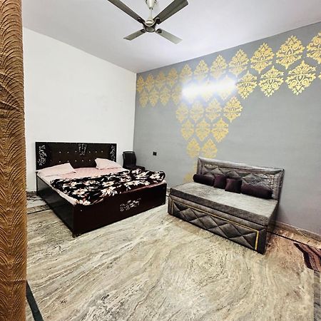 Agrawal Inn Guest House Матхура Экстерьер фото