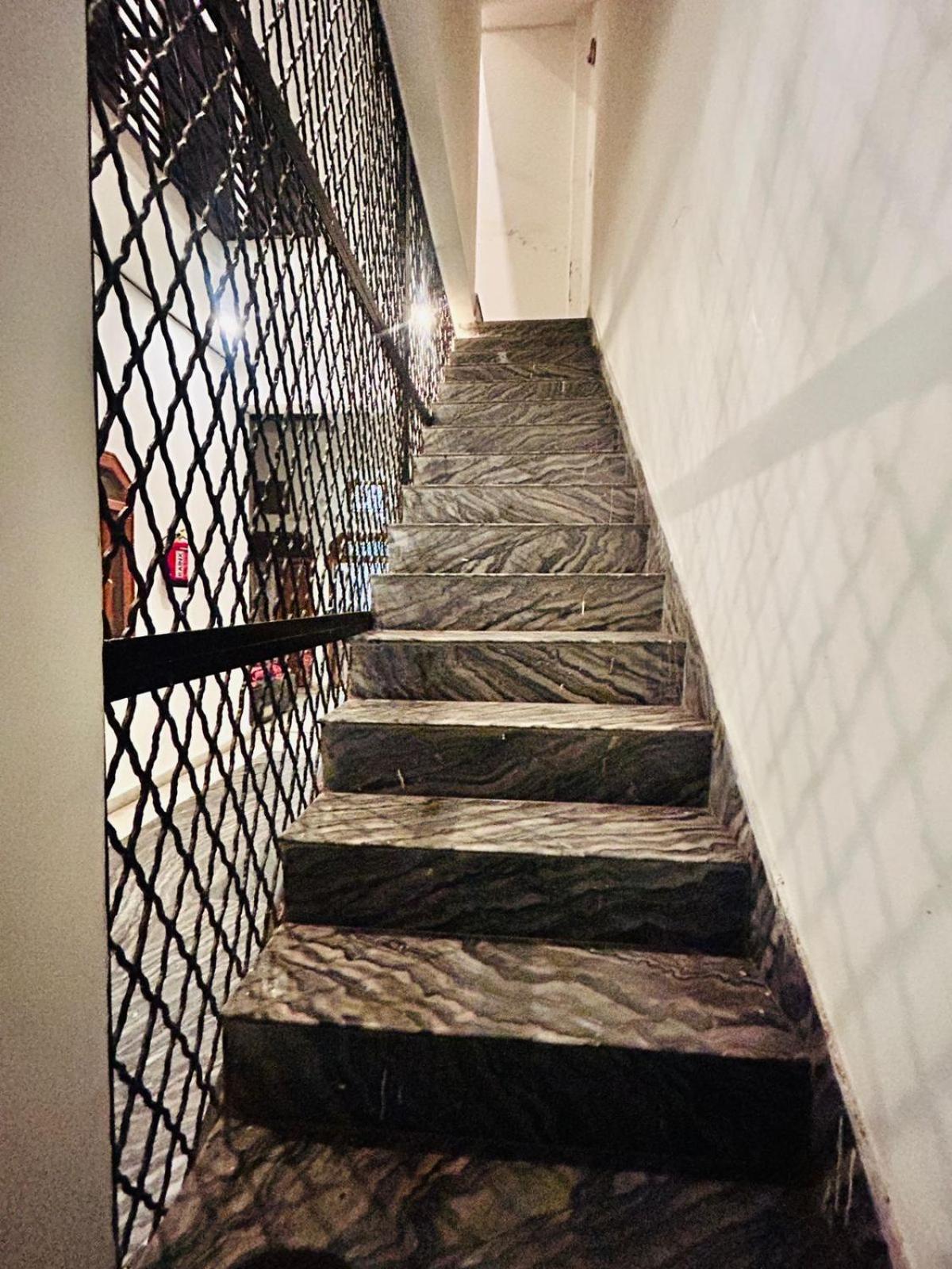 Agrawal Inn Guest House Матхура Экстерьер фото